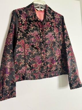 Amy K Su Vintage Brocade jacket with floral Jacquard pattern